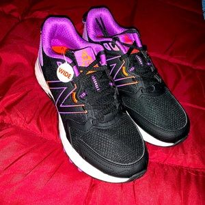 Women’s New Balance sneakers
